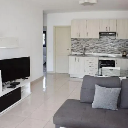 Snug In Puerto Del Carmen With Private Terrace *