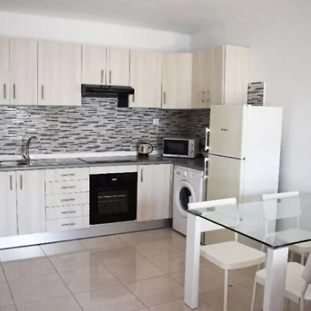 Snug In Puerto Del Carmen With Private Terrace * Пуерто-дель-Кармен